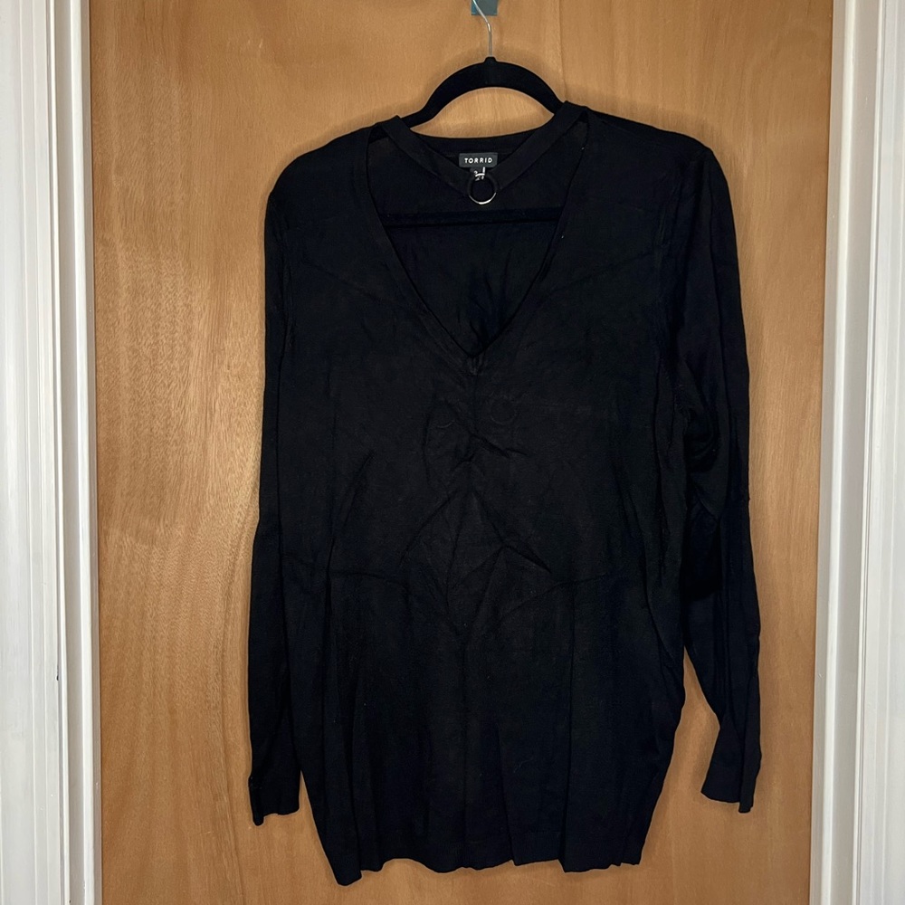 V neck sweater with built in choker